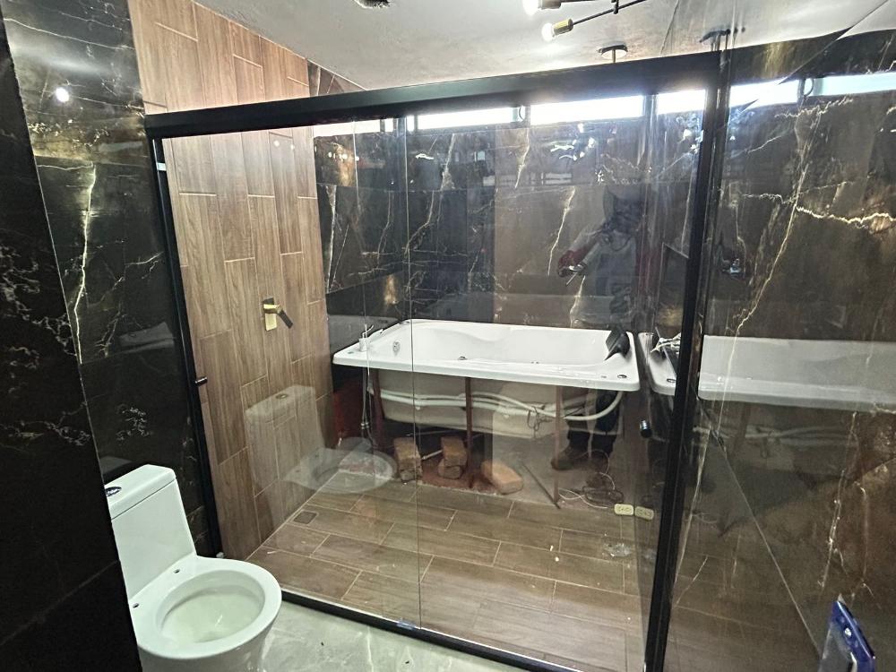 Habitación Master con Baño Moderno - foto 36
